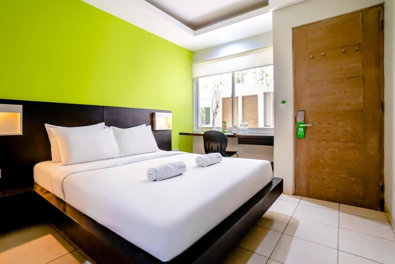 Legreen Suite Pejompongan Jakarta Exterior foto